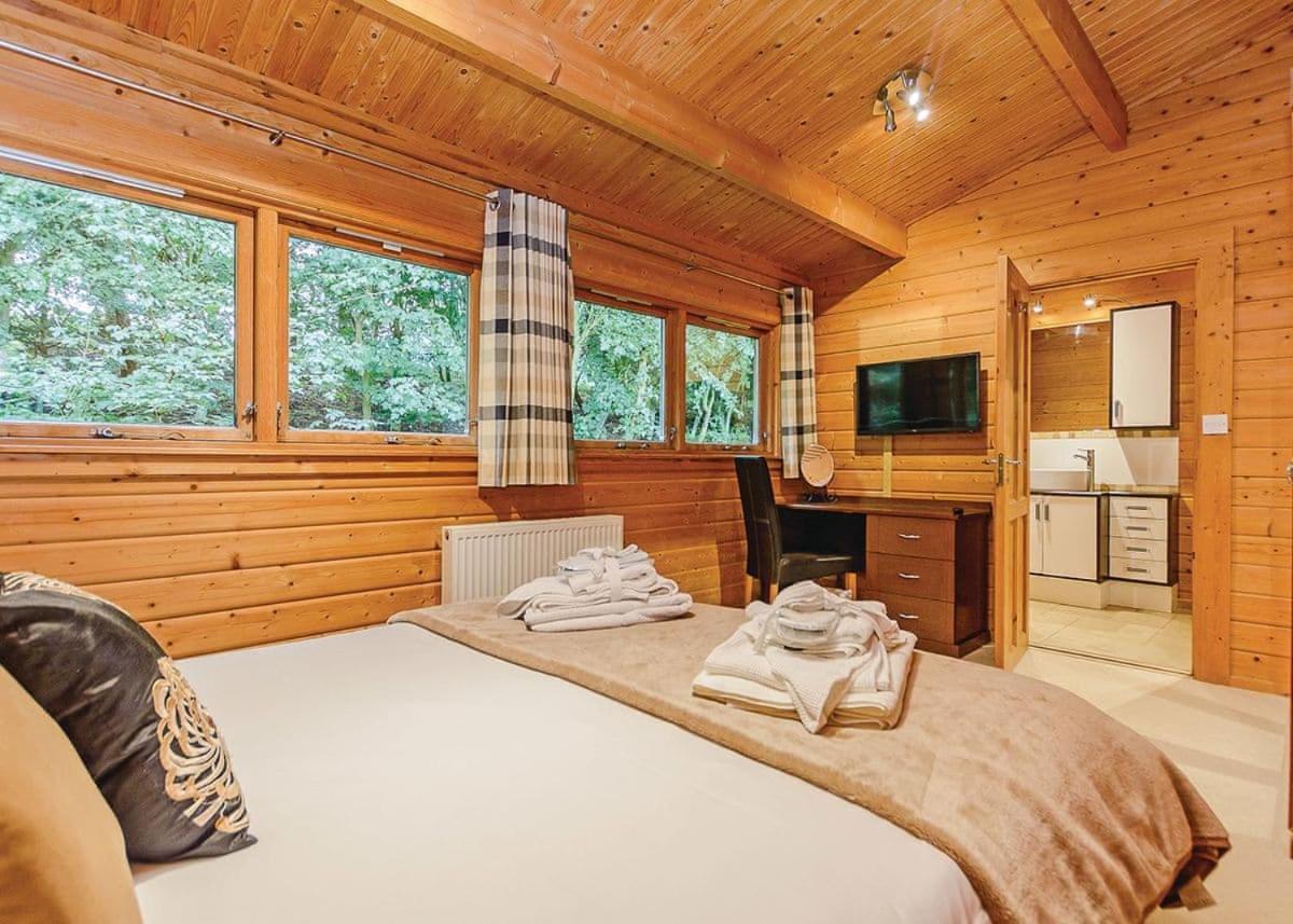 Dacre Lakeside Park Hotel Brandesburton ภายนอก รูปภาพ