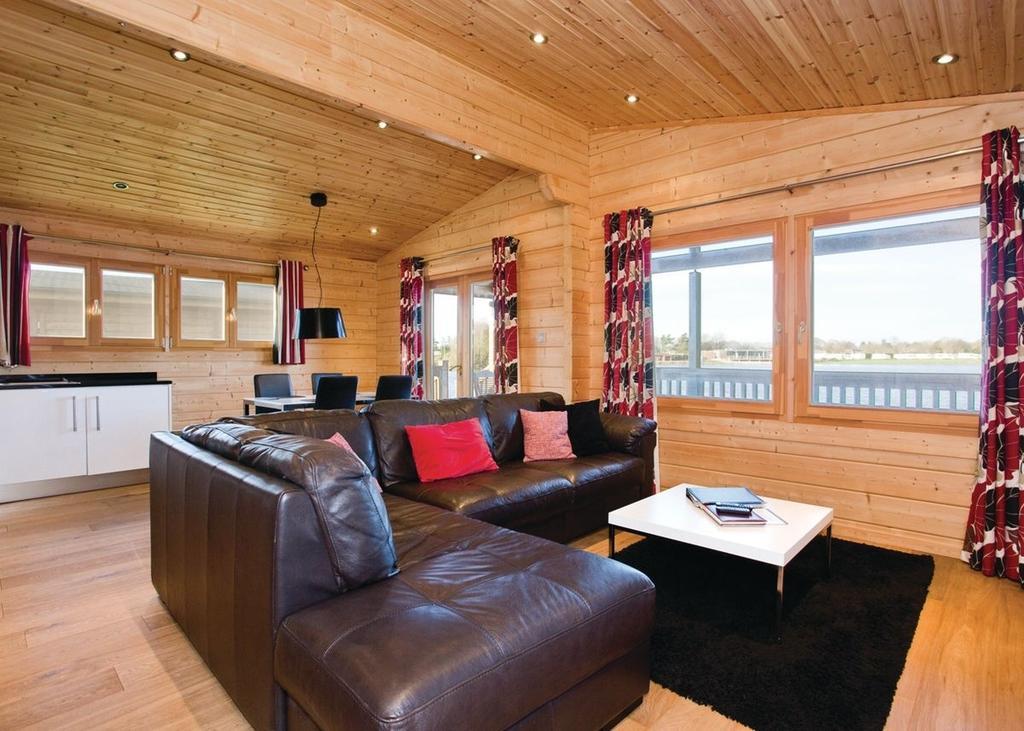 Dacre Lakeside Park Hotel Brandesburton ภายนอก รูปภาพ